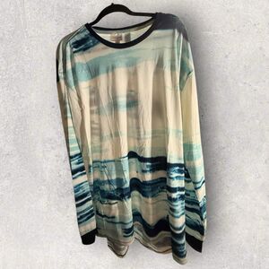 LulaRoe Hudson 2XL  Blues And White Print  Long sleeves NWT